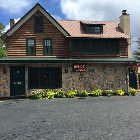 Pine Knoll Hotel Lakeside Lodge & Cabin 올드 포지 외부 사진