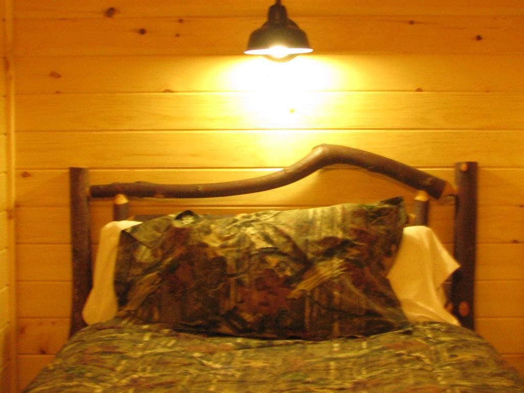 Pine Knoll Hotel Lakeside Lodge & Cabin 올드 포지 객실 사진