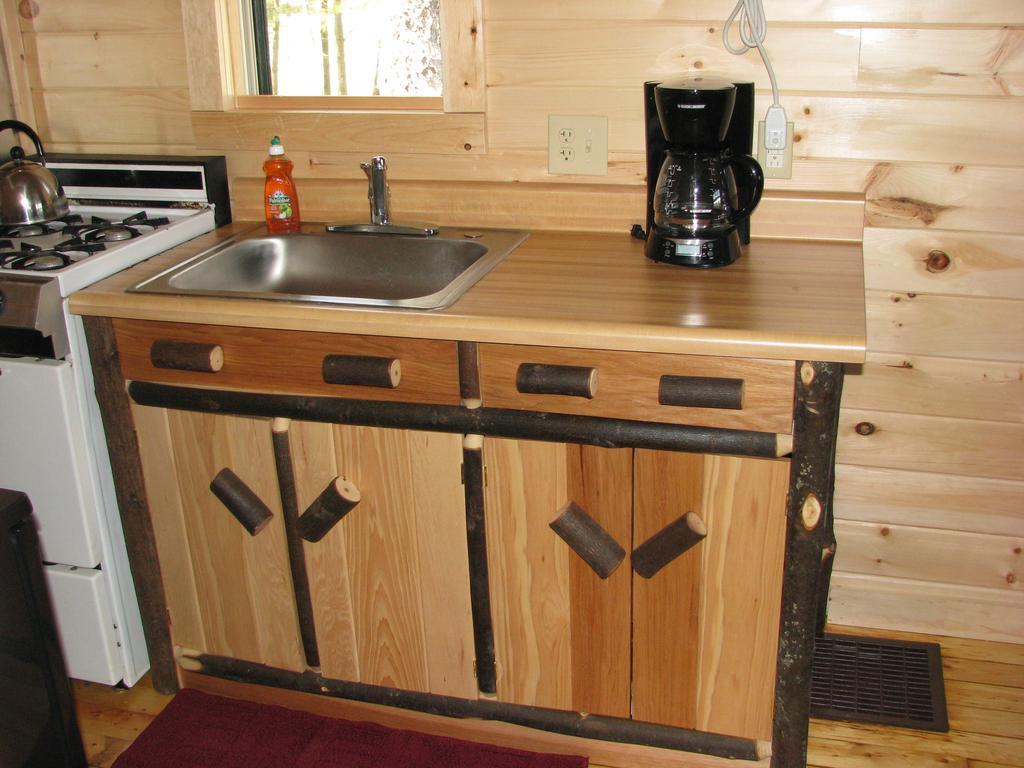 Pine Knoll Hotel Lakeside Lodge & Cabin 올드 포지 객실 사진