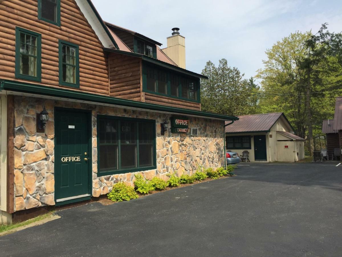 Pine Knoll Hotel Lakeside Lodge & Cabin 올드 포지 외부 사진